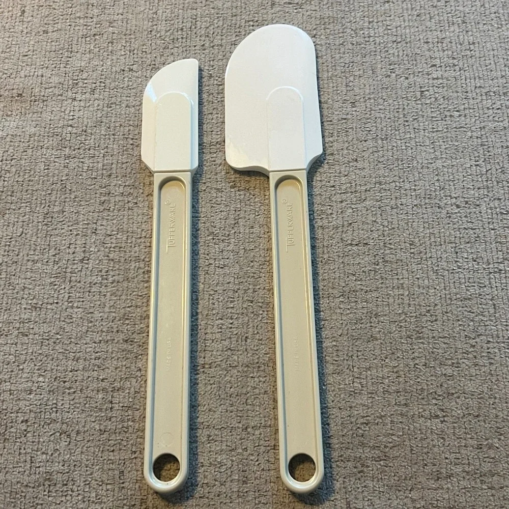 Tupperware Vintage Spatula Set Large 1244 and Small 1245 White Cream Made in USA